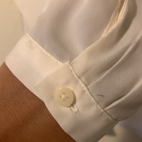 White blouse 👚 for work - Picture 3 of 4